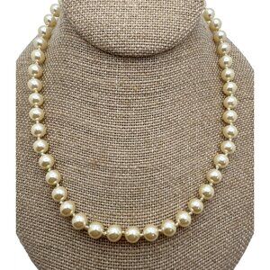 Vintage Costume Pearl Necklace Collar Off White Classic Retro